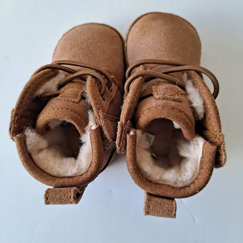 NWB UGG Baby Neumel Suede Wool Lined Ankle Boots Chestnut Kids Infant Size 0/1